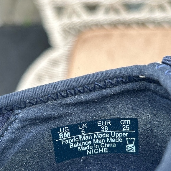 Bzees flats. Size 8. Denim material on outside. Slightly used on inside. - Picture 7 of 7